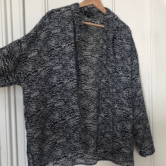 Topshop oversized lightweight button down blouse - Picture 5 of 6